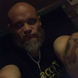 Meet your Posher, Ernesto